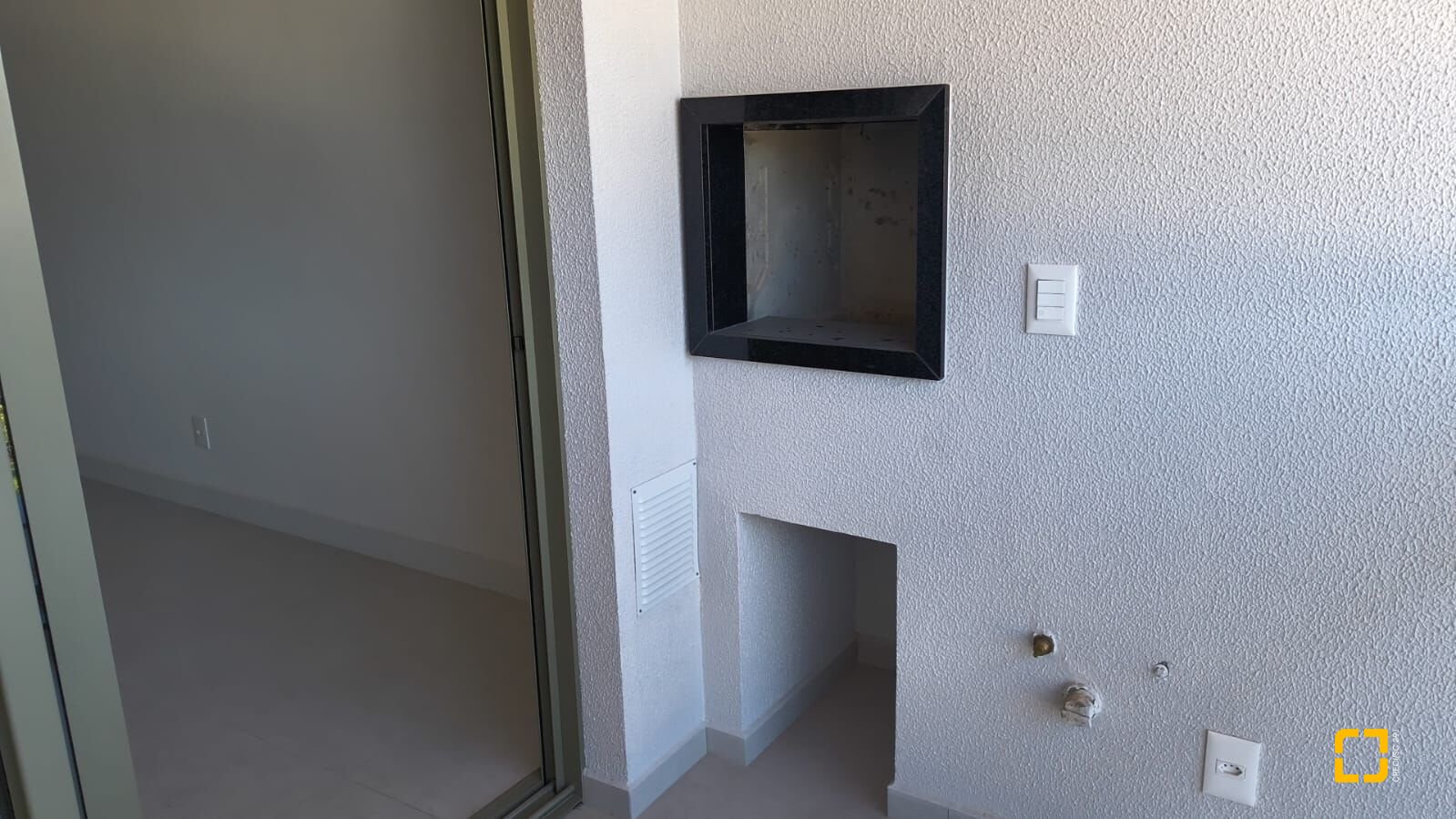 Apartamento com 65m², 3 quartos (sendo 1 suíte), 1 garagem, no bairro Jurerê Internacional em Florianópolis