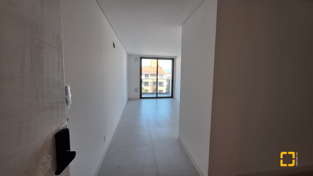 Apartamento com 65m², 4 quartos (sendo 2 suítes), 2 garagens, no bairro Jurerê Internacional em Florianópolis