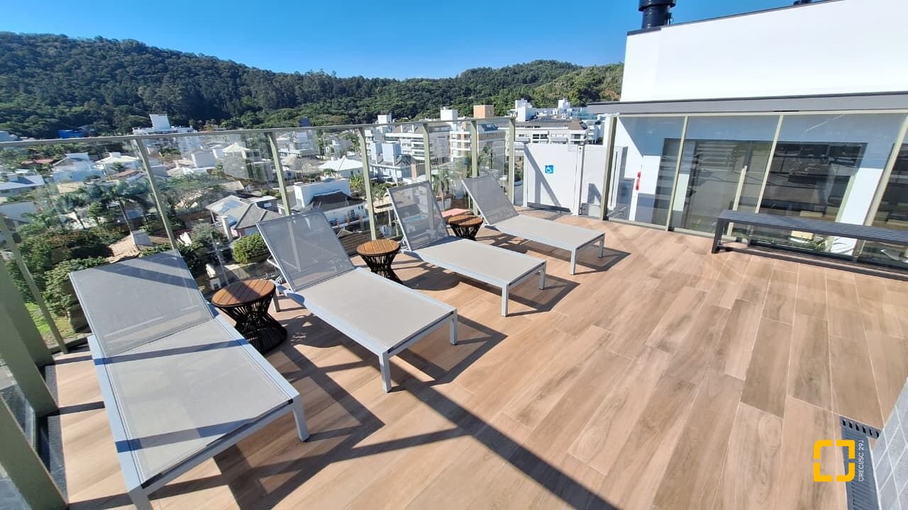 Apartamento com 65m², 4 quartos (sendo 2 suítes), 2 garagens, no bairro Jurerê Internacional em Florianópolis