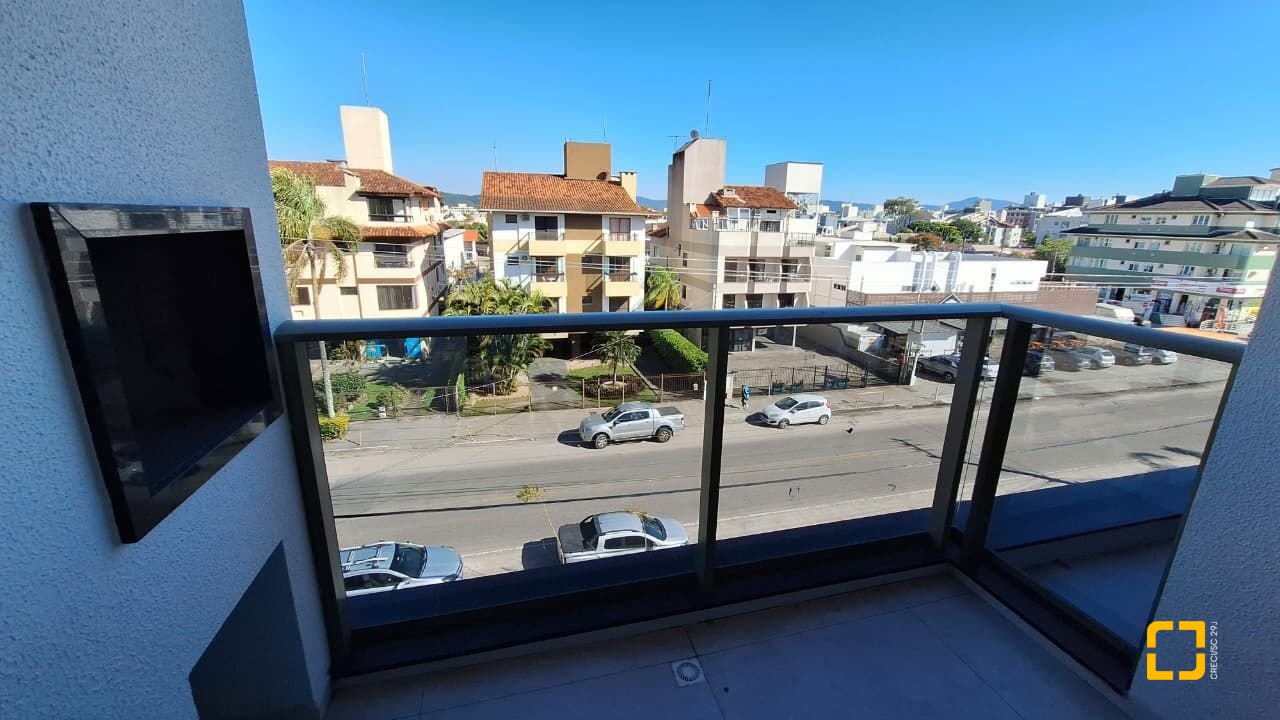 Apartamento com 65m², 4 quartos (sendo 2 suítes), 2 garagens, no bairro Jurerê Internacional em Florianópolis