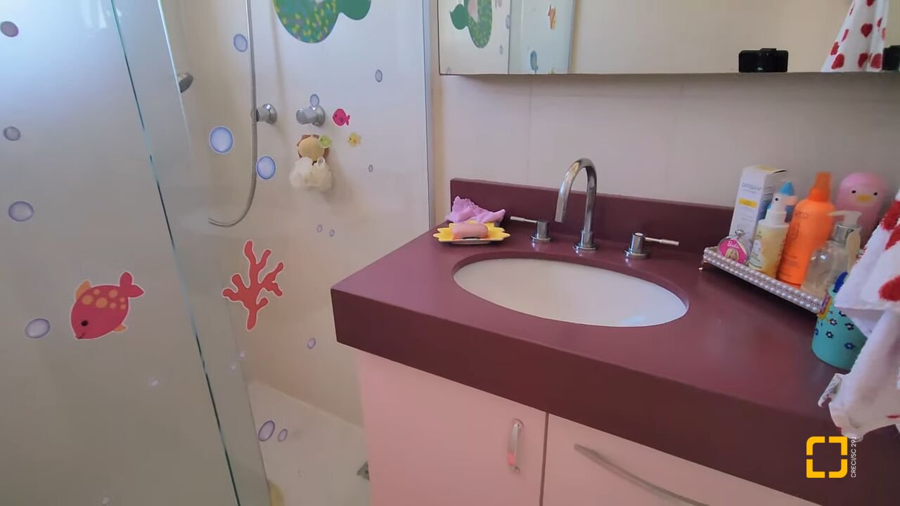 Cobertura com 99m², 4 quartos (sendo 3 suítes), 2 garagens, no bairro Jurerê Internacional em Florianópolis