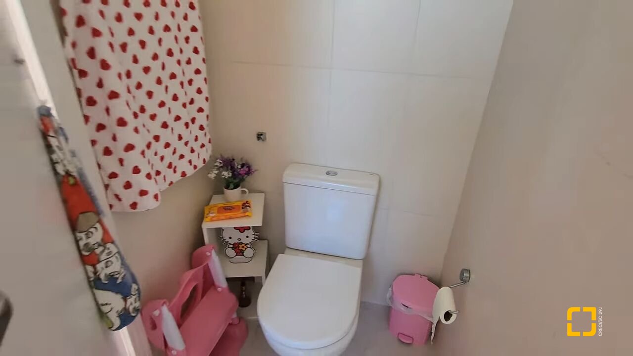 Cobertura com 99m², 4 quartos (sendo 3 suítes), 2 garagens, no bairro Jurerê Internacional em Florianópolis