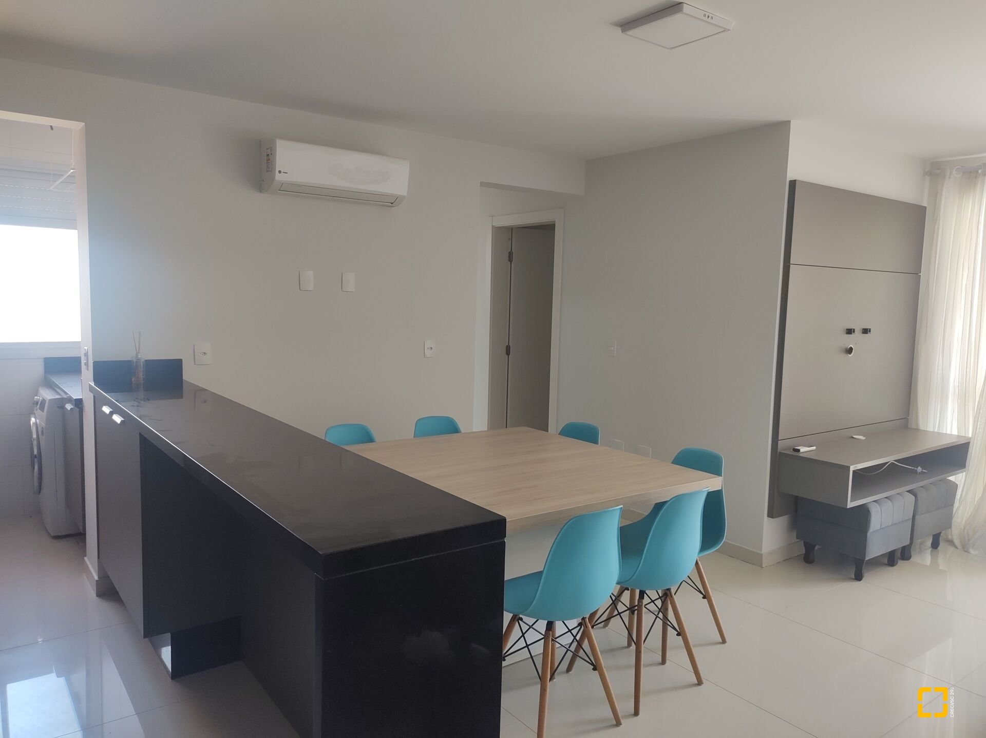 Apartamento com 86m², 6 quartos (sendo 3 suítes), 1 garagem, no bairro Jurerê em Florianópolis