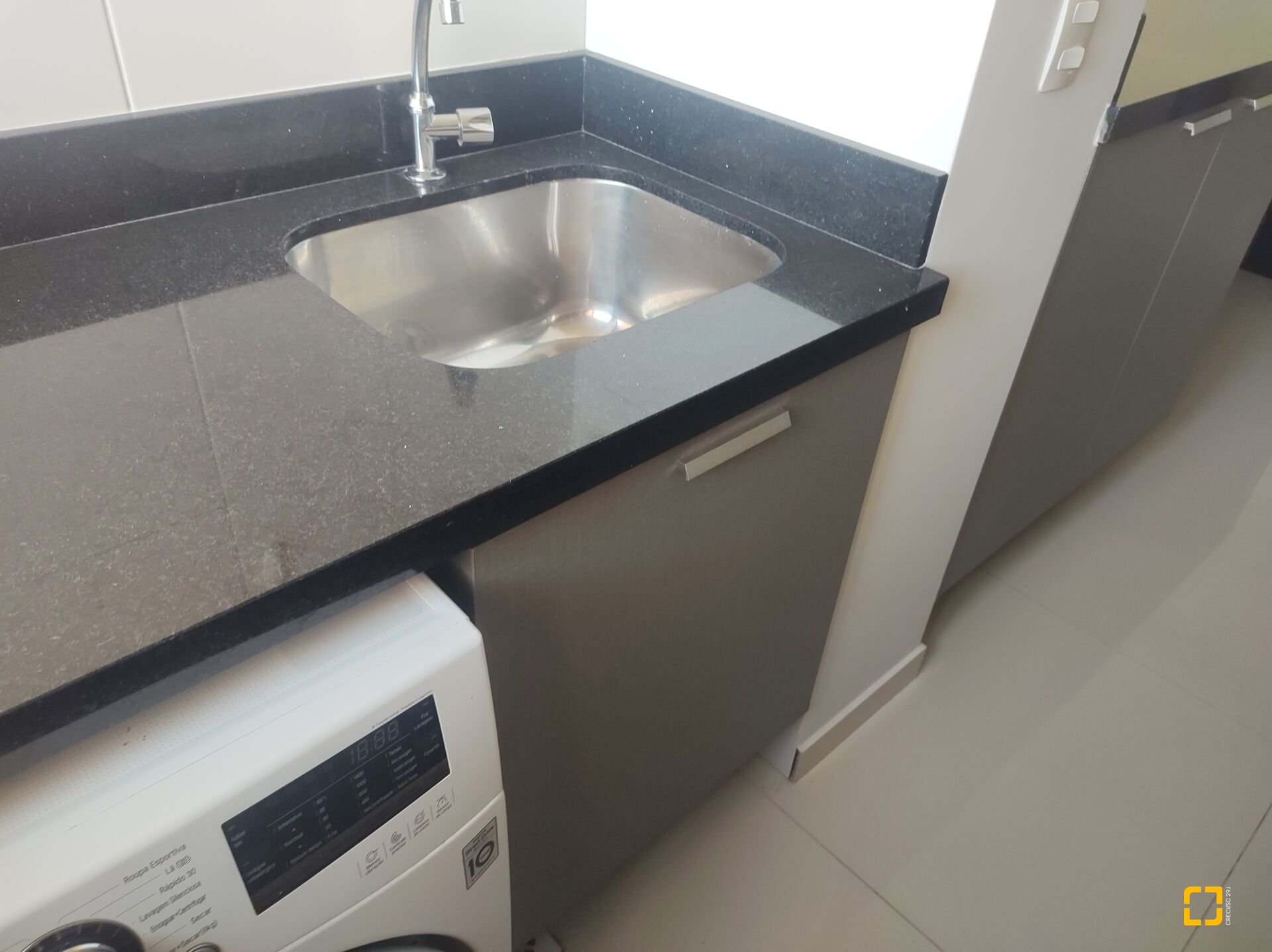 Apartamento com 86m², 6 quartos (sendo 3 suítes), 1 garagem, no bairro Jurerê em Florianópolis
