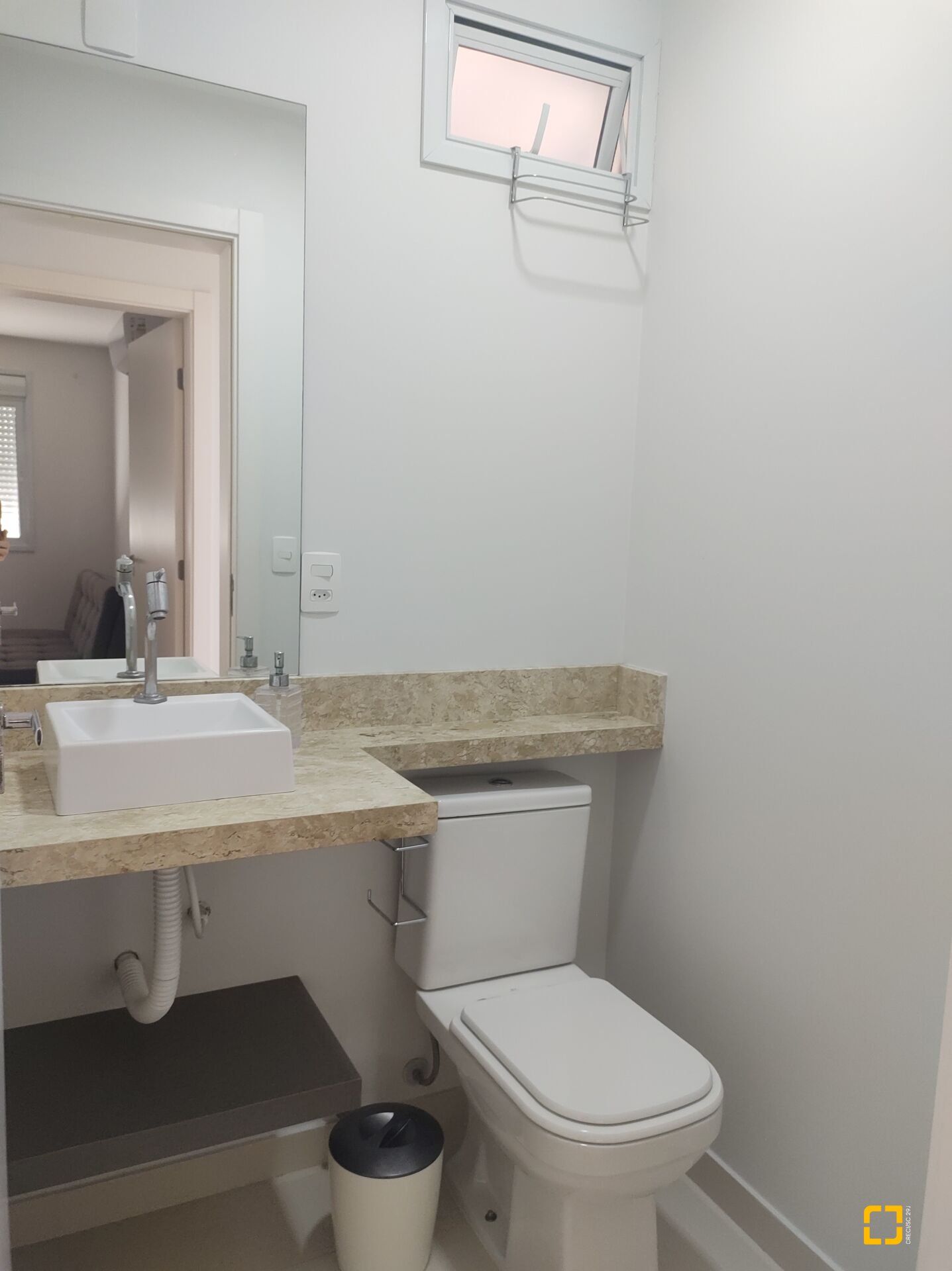 Apartamento com 86m², 6 quartos (sendo 3 suítes), 1 garagem, no bairro Jurerê em Florianópolis