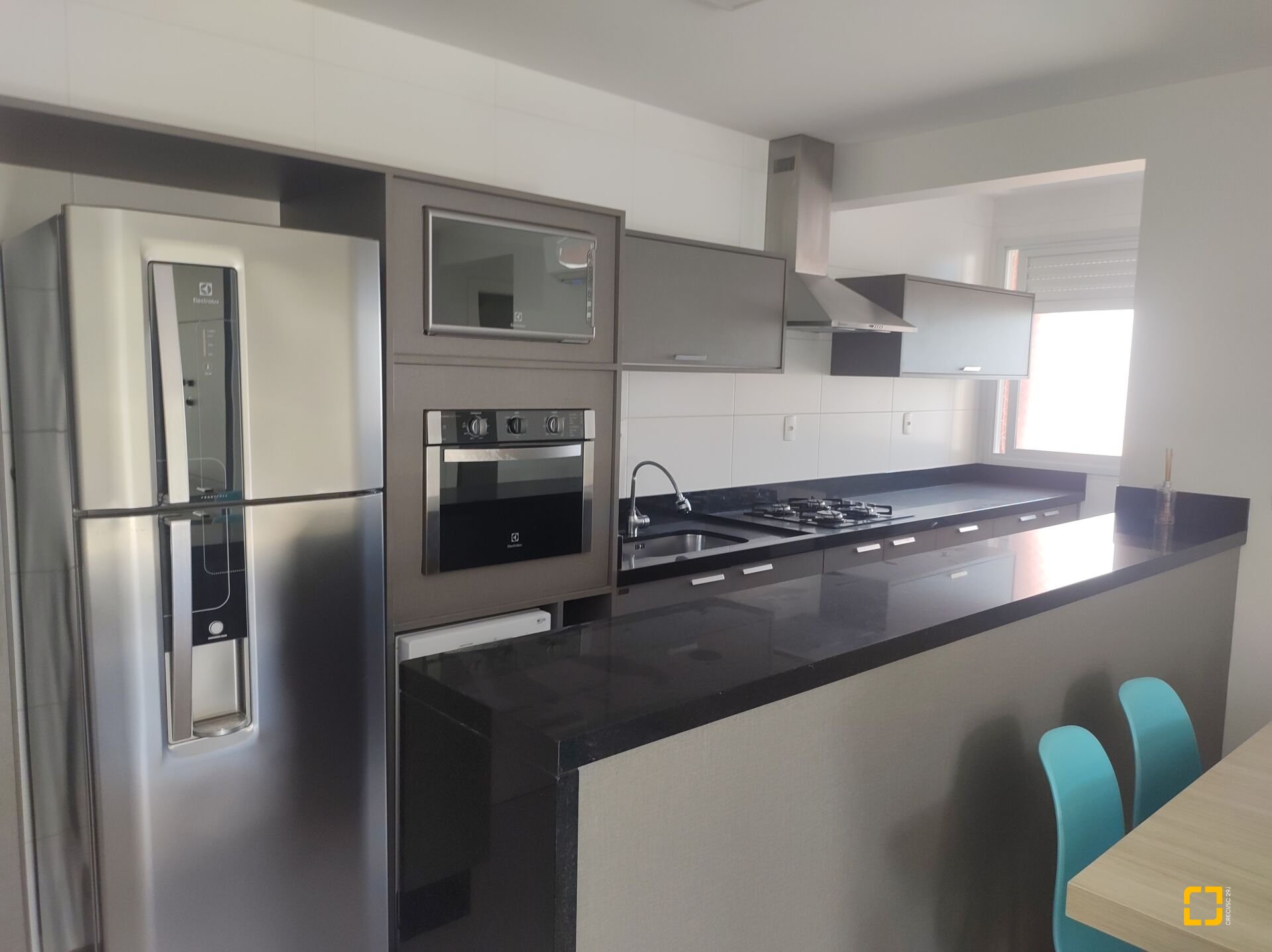 Apartamento com 86m², 6 quartos (sendo 3 suítes), 1 garagem, no bairro Jurerê em Florianópolis