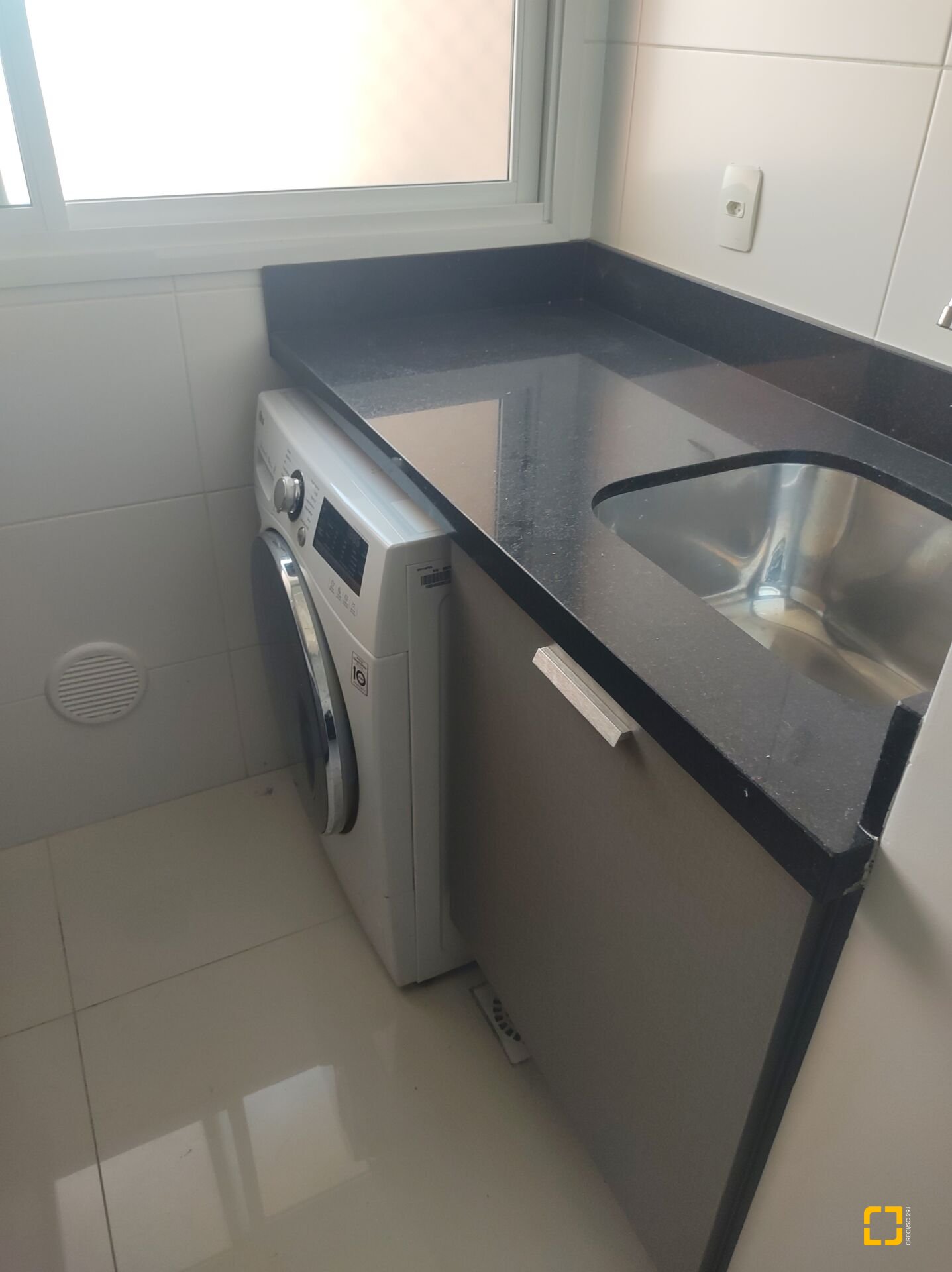 Apartamento com 86m², 6 quartos (sendo 3 suítes), 1 garagem, no bairro Jurerê em Florianópolis