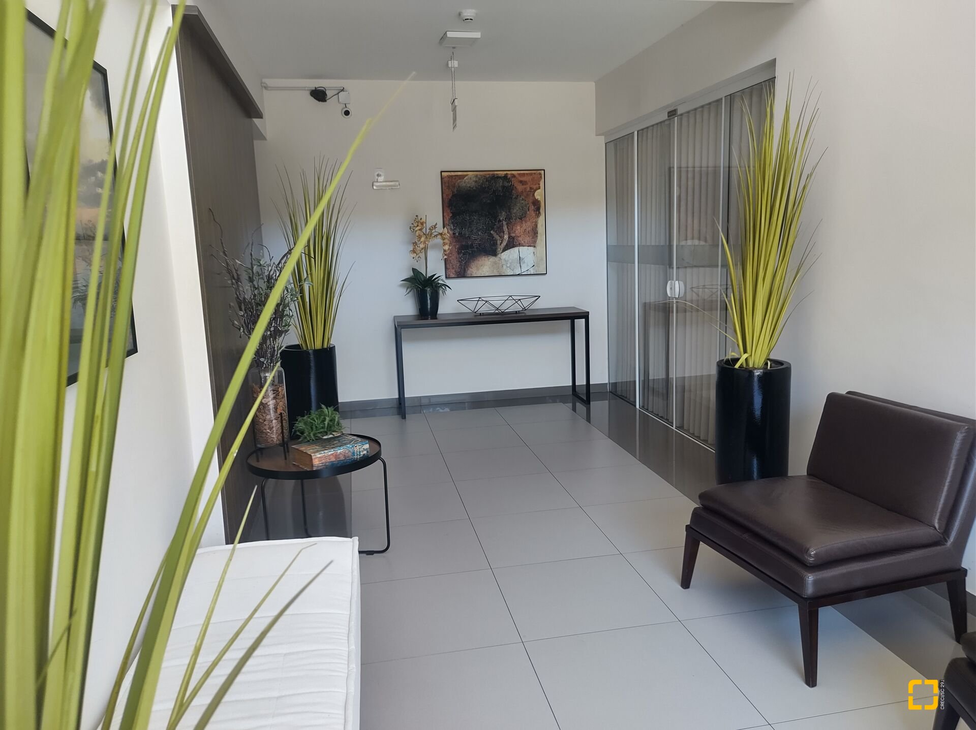 Apartamento com 86m², 6 quartos (sendo 3 suítes), 1 garagem, no bairro Jurerê em Florianópolis