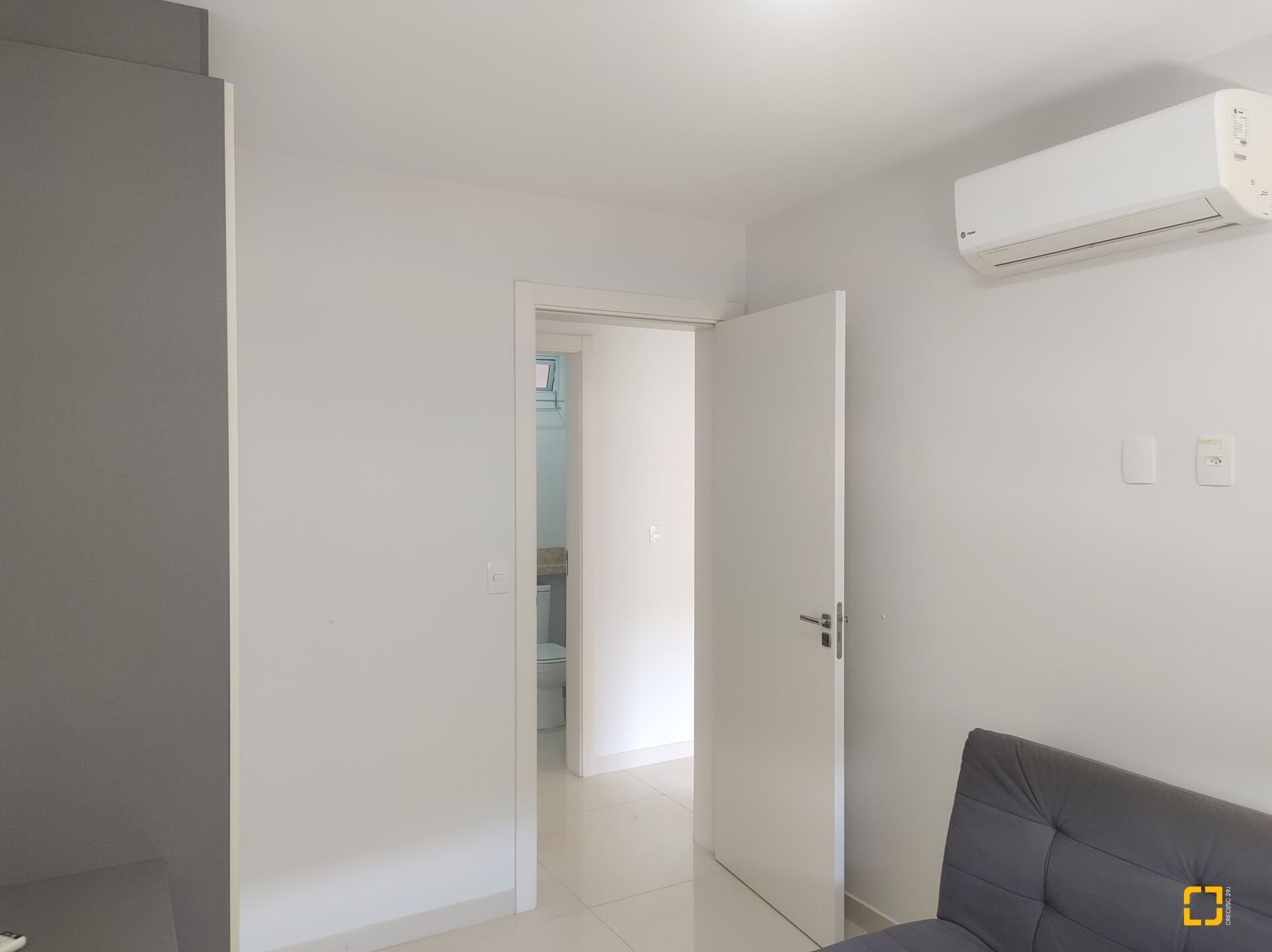 Apartamento com 86m², 6 quartos (sendo 3 suítes), 1 garagem, no bairro Jurerê em Florianópolis
