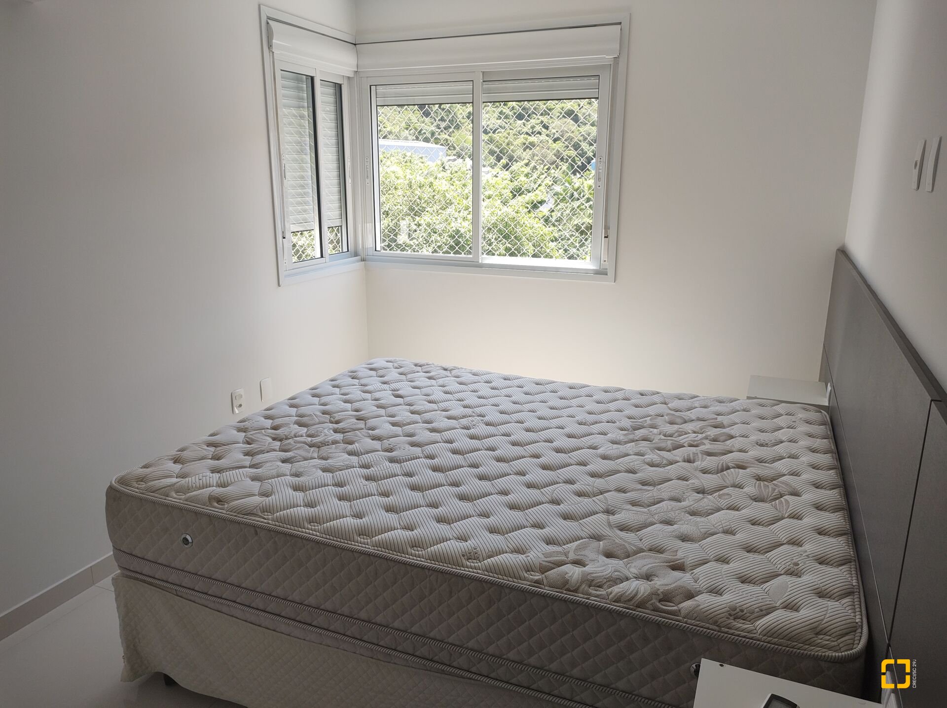 Apartamento com 86m², 6 quartos (sendo 3 suítes), 1 garagem, no bairro Jurerê em Florianópolis