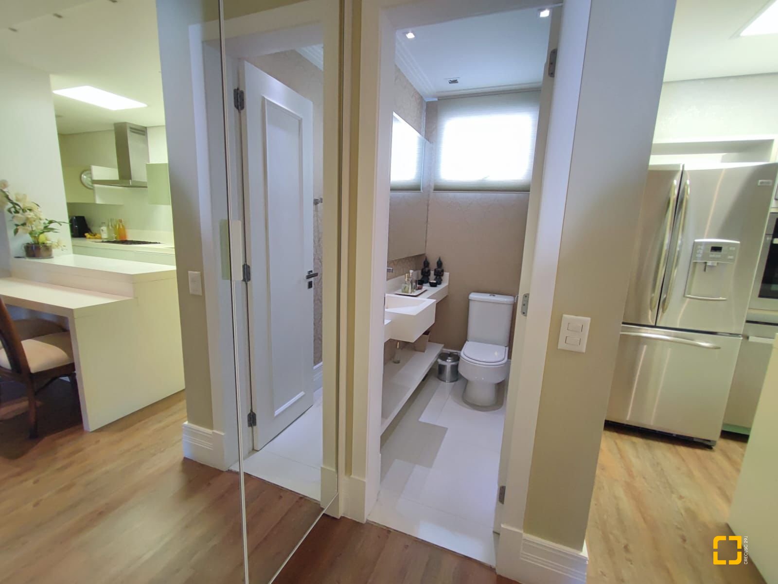 Cobertura com 224m², 3 quartos (sendo 3 suítes), 2 garagens, no bairro Jurerê Internacional em Florianópolis