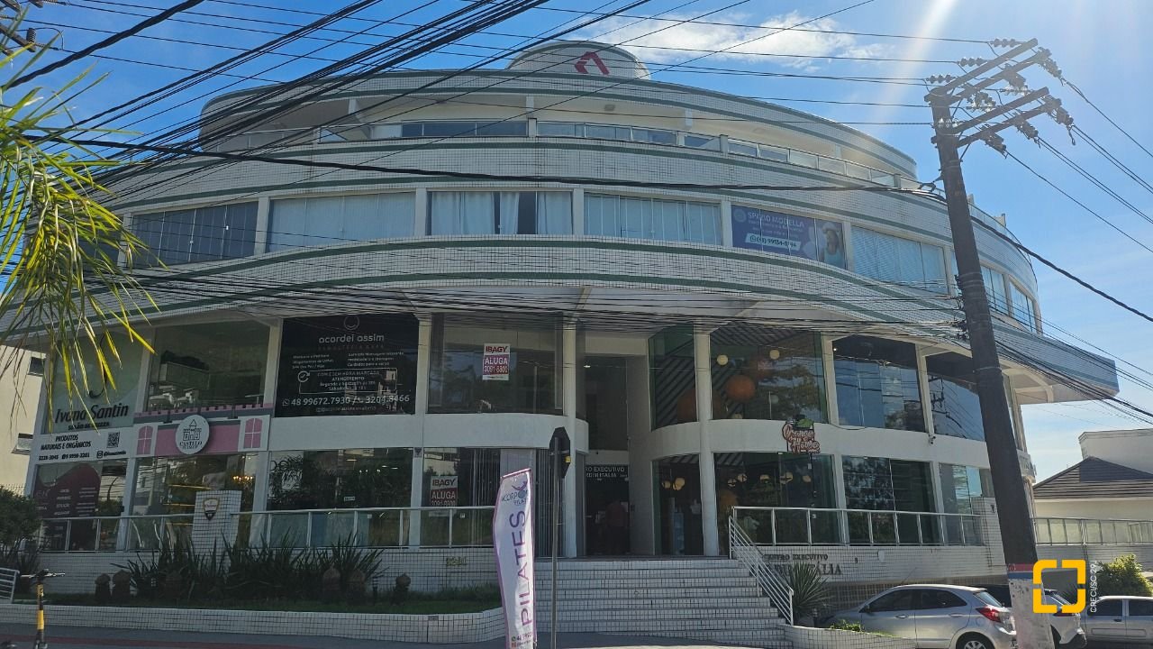 Sala com 41m², no bairro Córrego Grande em Florianópolis