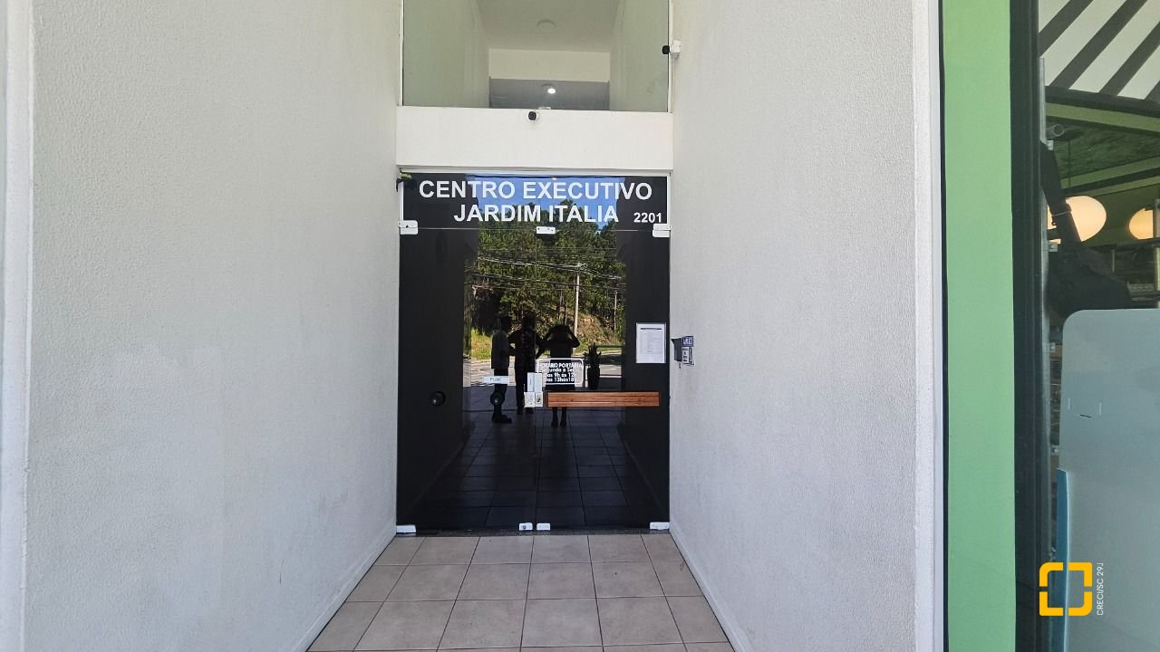 Sala com 41m², no bairro Córrego Grande em Florianópolis