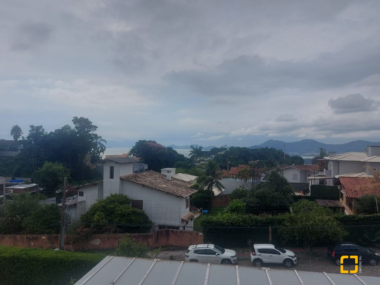 Casa com 250m², 8 quartos (sendo 4 suítes), 3 garagens, no bairro Centro em Florianópolis