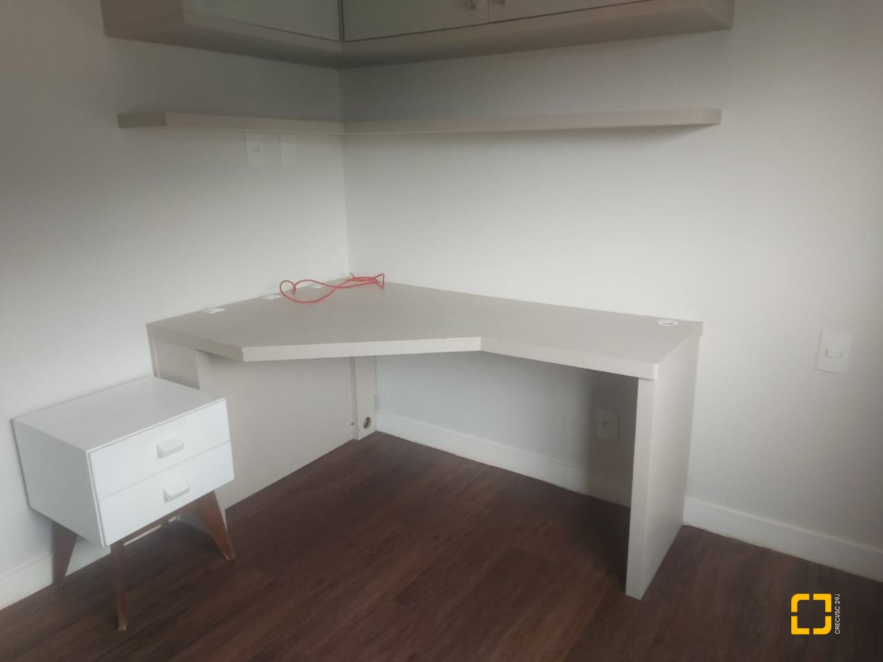 Casa com 250m², 8 quartos (sendo 4 suítes), 3 garagens, no bairro Centro em Florianópolis