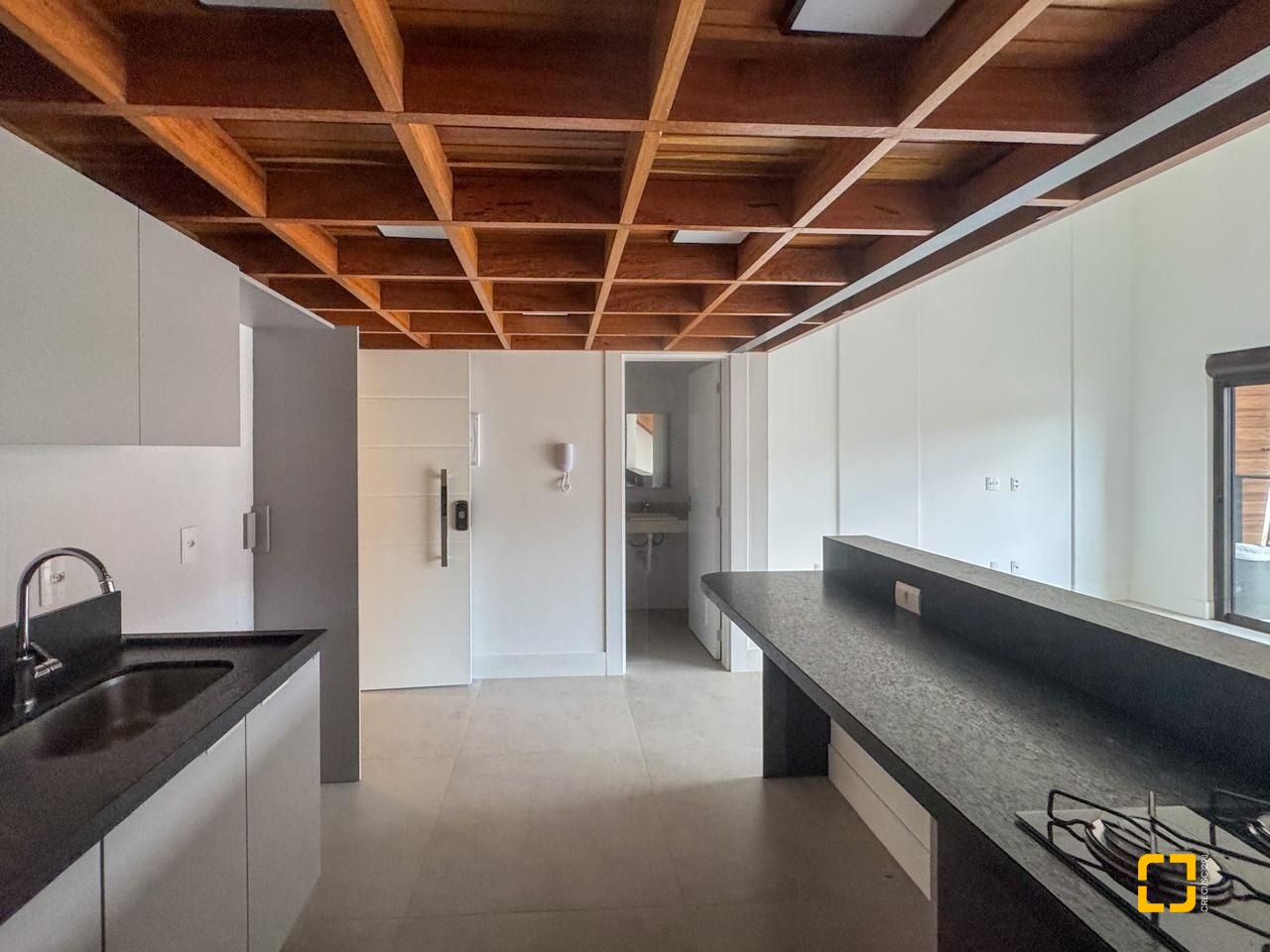 Studio com 54m², 1 quarto, 1 garagem, no bairro Monte Verde em Florianópolis