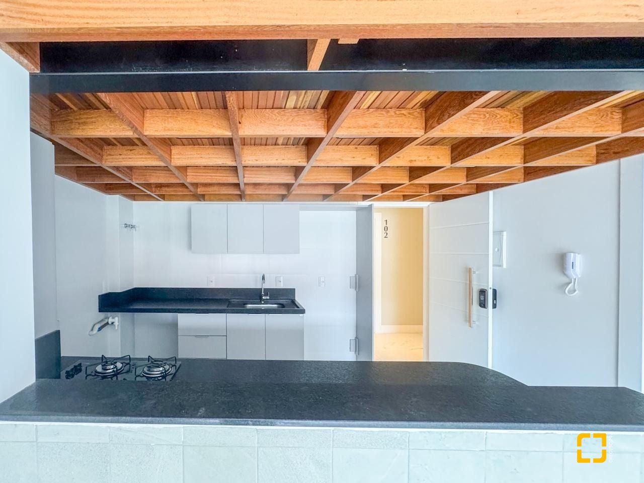 Studio com 54m², 1 quarto, 1 garagem, no bairro Monte Verde em Florianópolis