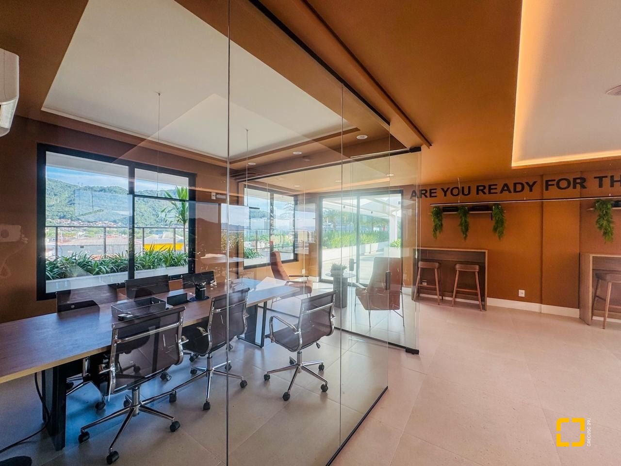 Loft com 53m², 1 quarto, 1 garagem, no bairro Monte Verde em Florianópolis
