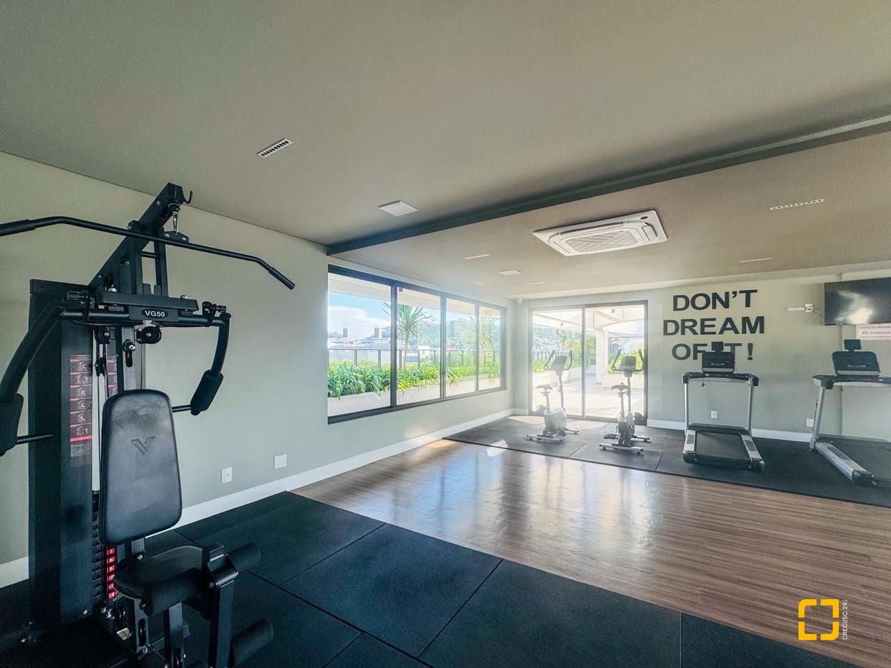 Loft com 53m², 1 quarto, 1 garagem, no bairro Monte Verde em Florianópolis