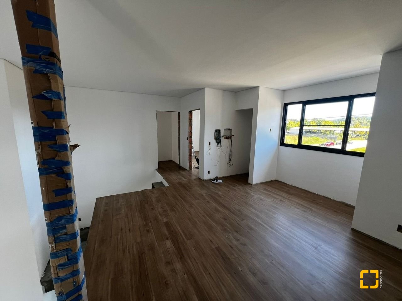Casa com 165m², 4 quartos (sendo 2 suítes), 2 garagens, no bairro Canasvieiras em Florianópolis