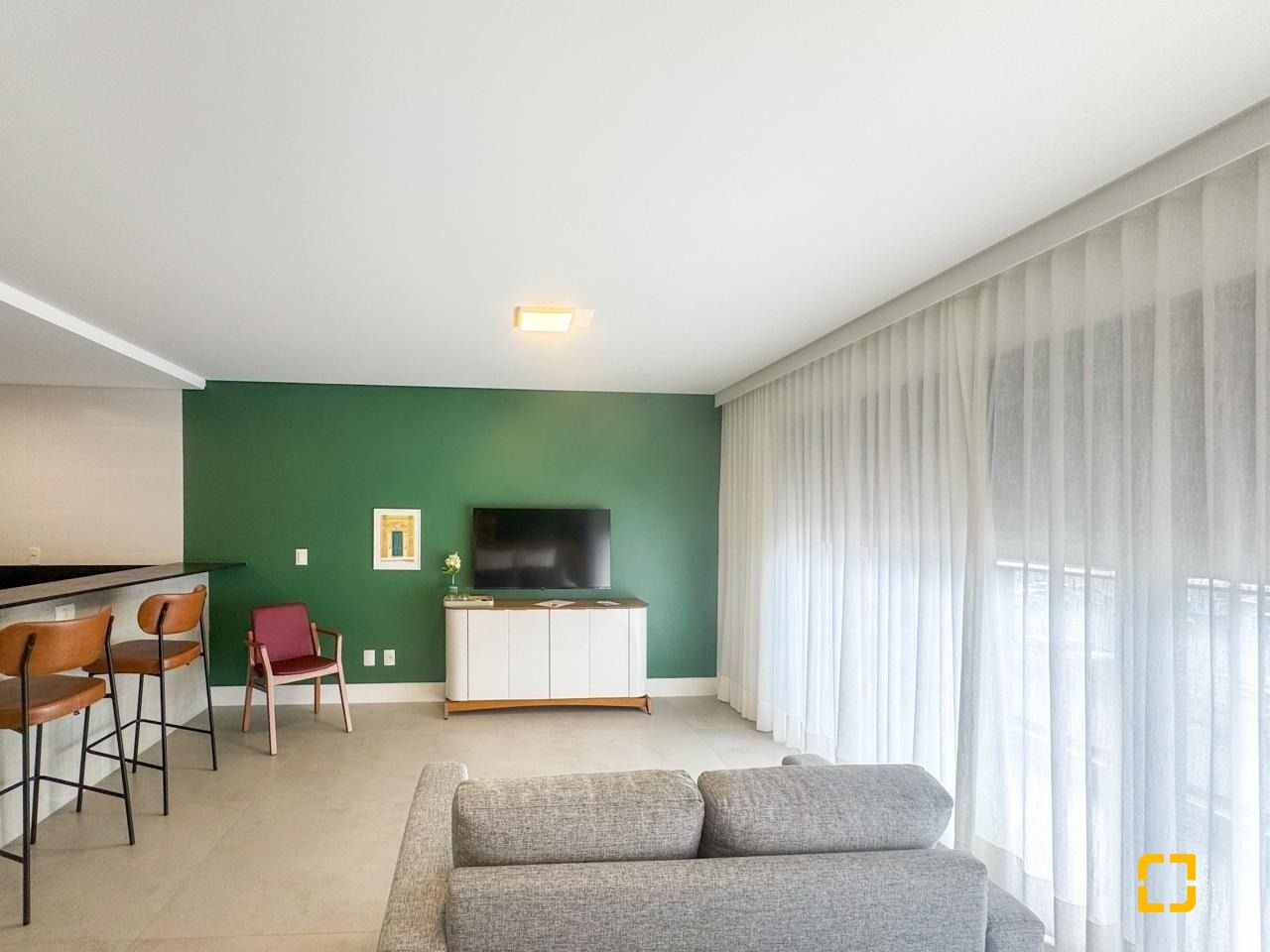 Studio com 48m², 1 quarto, 1 garagem, no bairro Monte Verde em Florianópolis