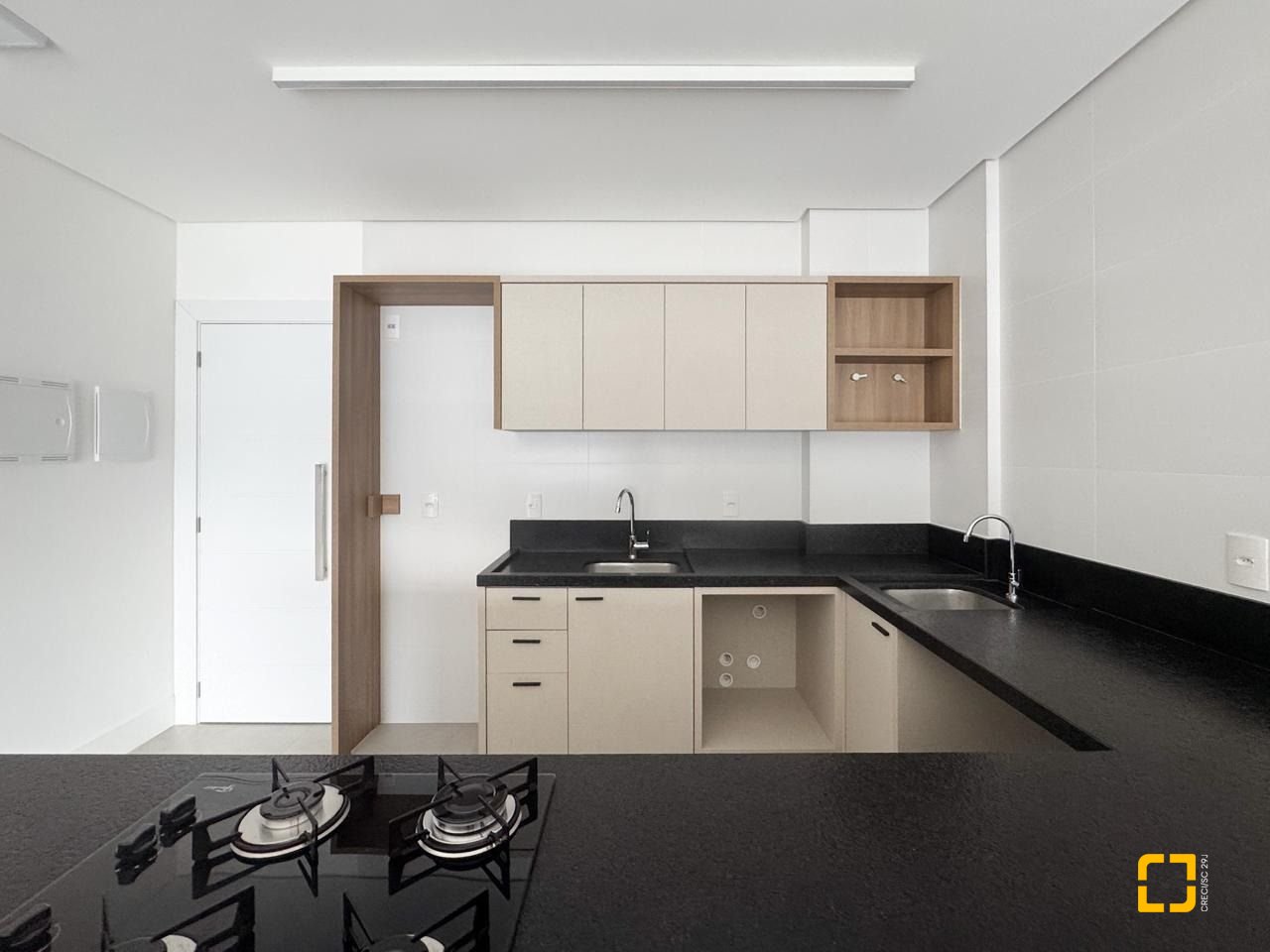 Studio com 46m², 1 quarto, 1 garagem, no bairro Monte Verde em Florianópolis