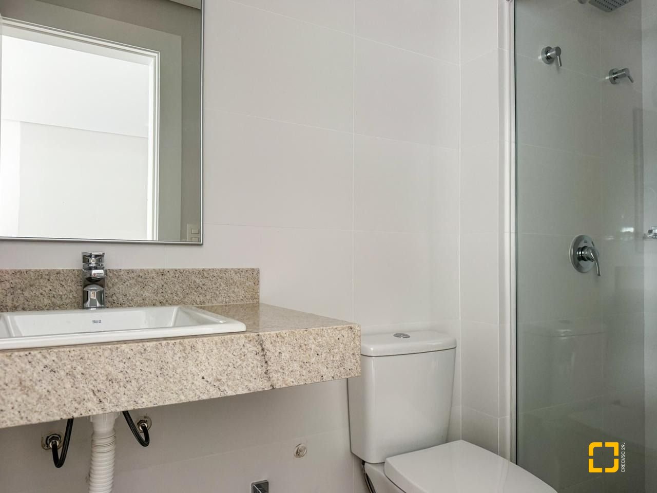Studio com 46m², 1 quarto, 1 garagem, no bairro Monte Verde em Florianópolis