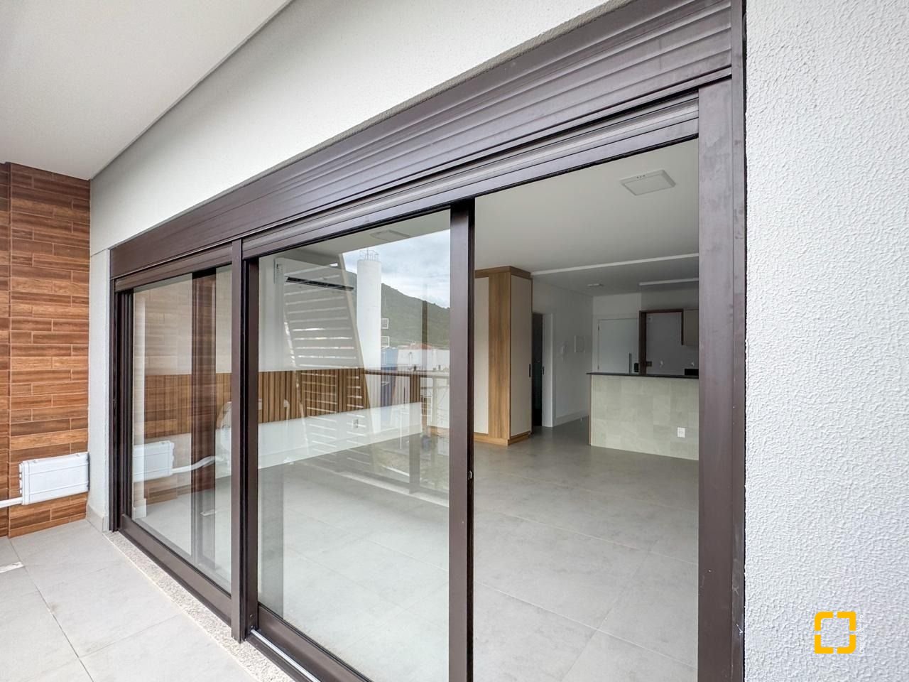 Studio com 46m², 1 quarto, 1 garagem, no bairro Monte Verde em Florianópolis