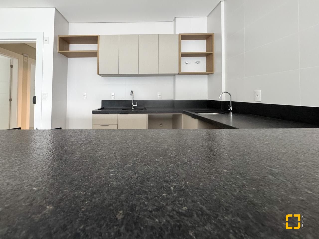 Studio com 44m², 1 quarto, 1 garagem, no bairro Monte Verde em Florianópolis