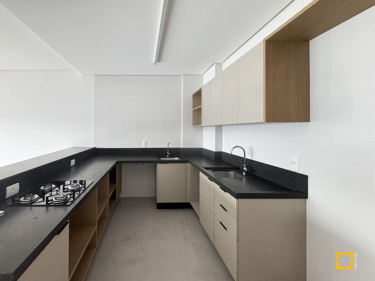 Studio com 46m², 1 quarto, 1 garagem, no bairro Monte Verde em Florianópolis