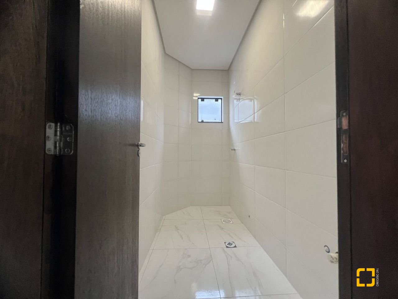 Casa com 68m², 3 quartos (sendo 1 suíte), 1 garagem, no bairro Campeche em Florianópolis