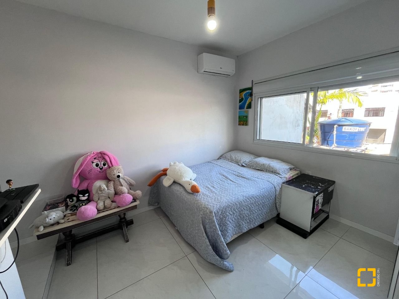 Casa com 220m², 5 garagens, no bairro Abraão em Florianópolis