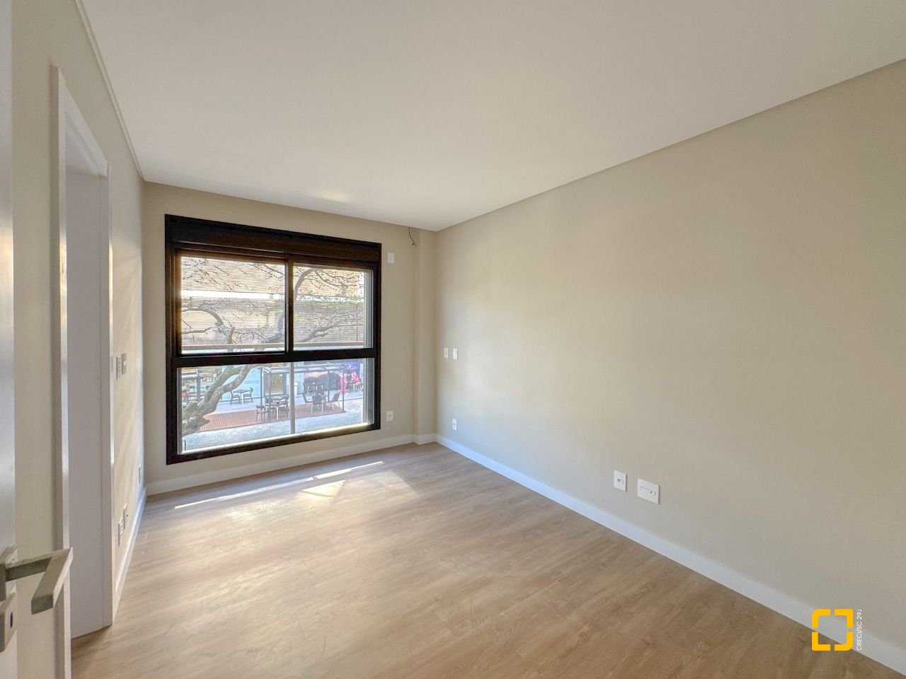 Apartamento com 148m², 6 quartos (sendo 3 suítes), 2 garagens, no bairro Jurerê em Florianópolis