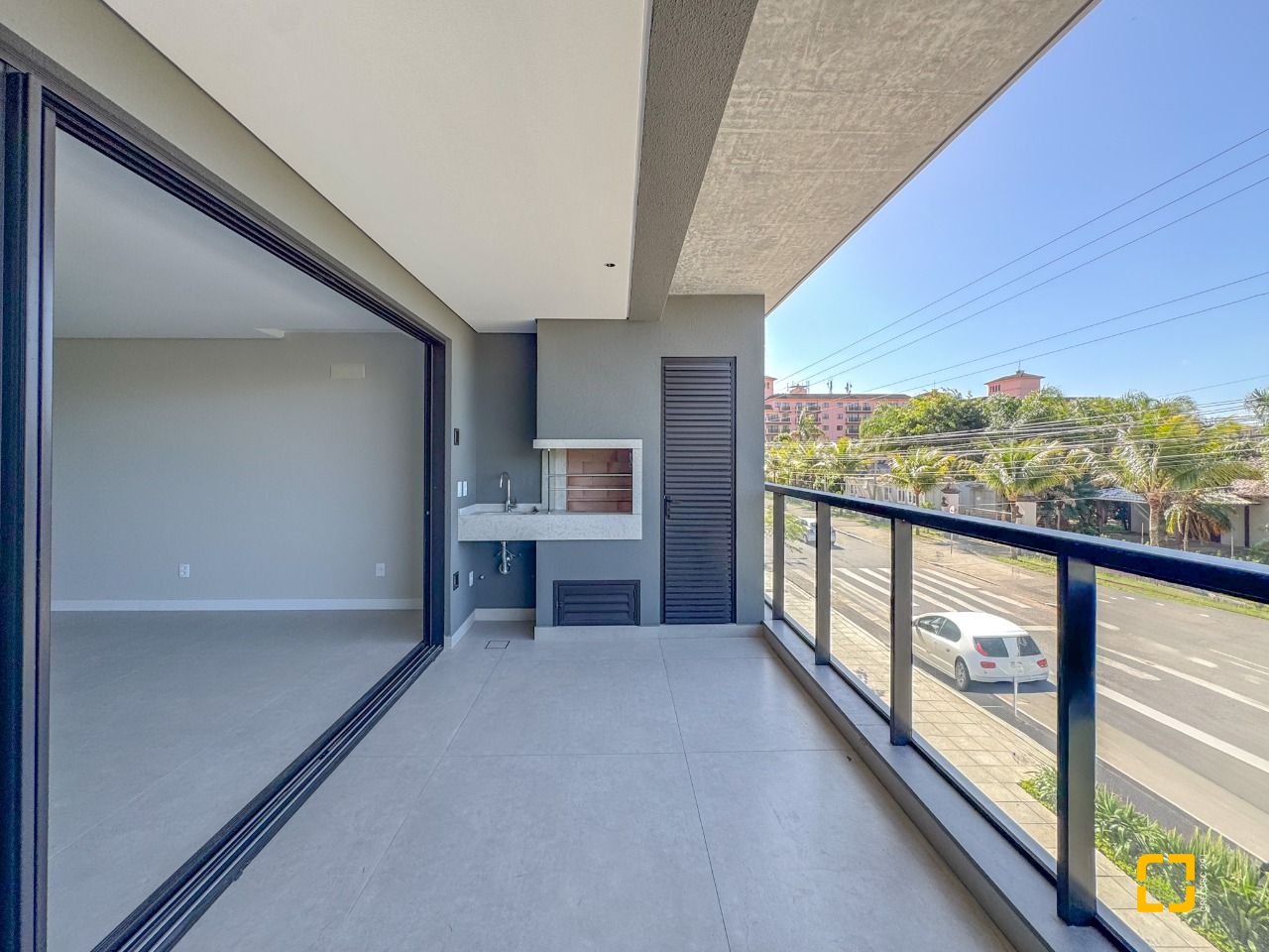 Apartamento com 148m², 6 quartos (sendo 3 suítes), 2 garagens, no bairro Jurerê em Florianópolis