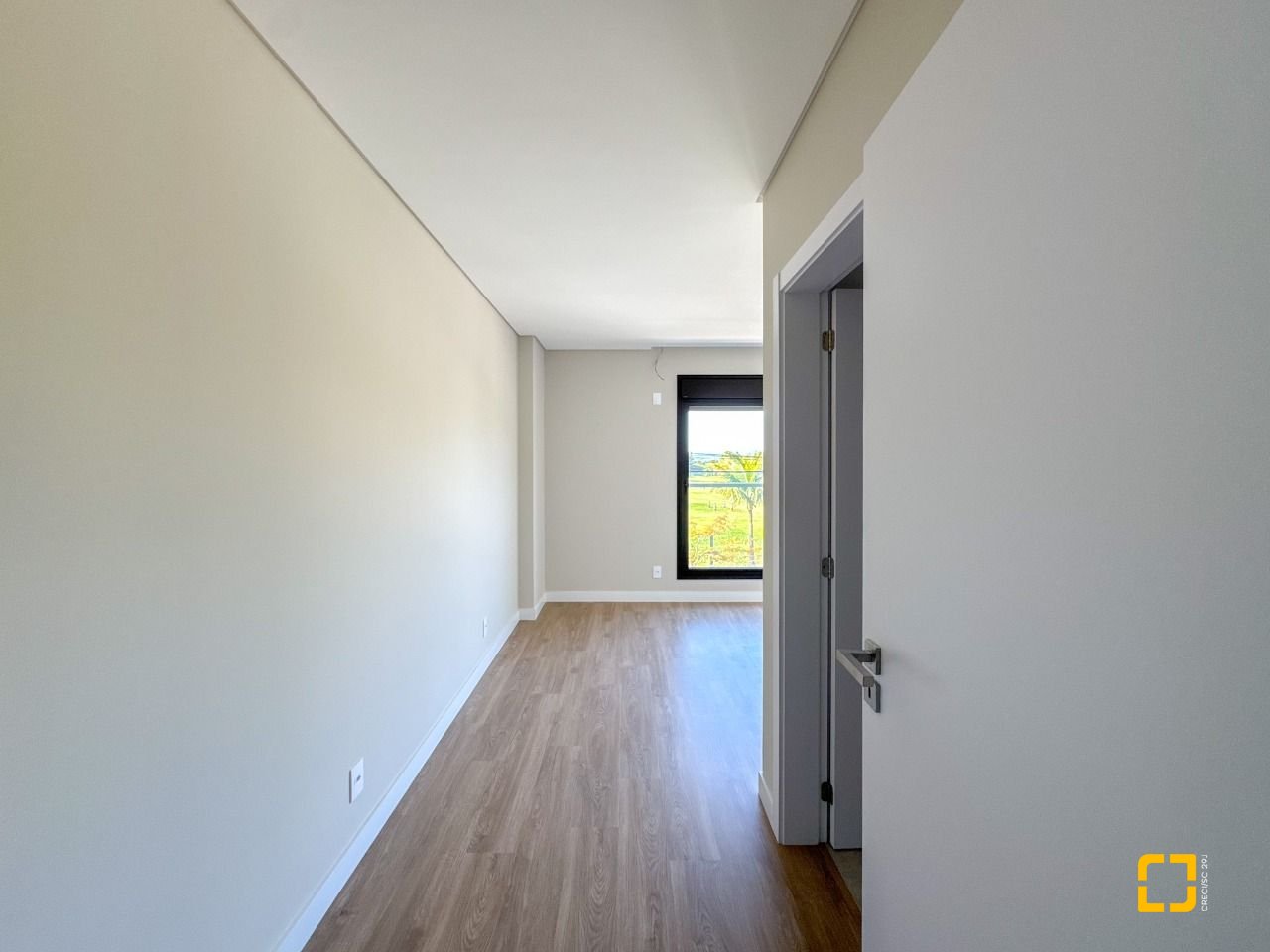 Apartamento com 148m², 6 quartos (sendo 3 suítes), 2 garagens, no bairro Jurerê em Florianópolis