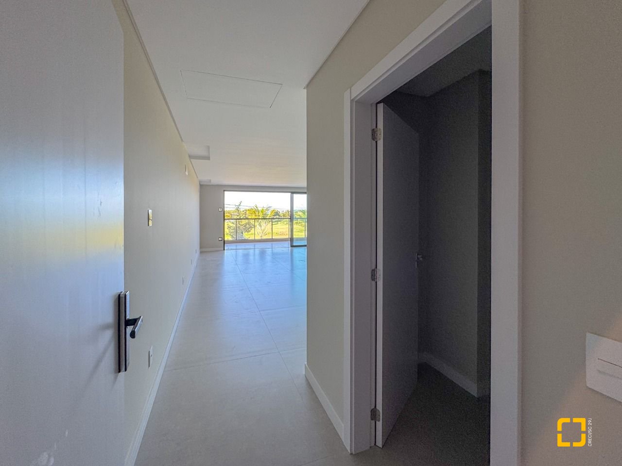 Apartamento com 148m², 6 quartos (sendo 3 suítes), 2 garagens, no bairro Jurerê em Florianópolis