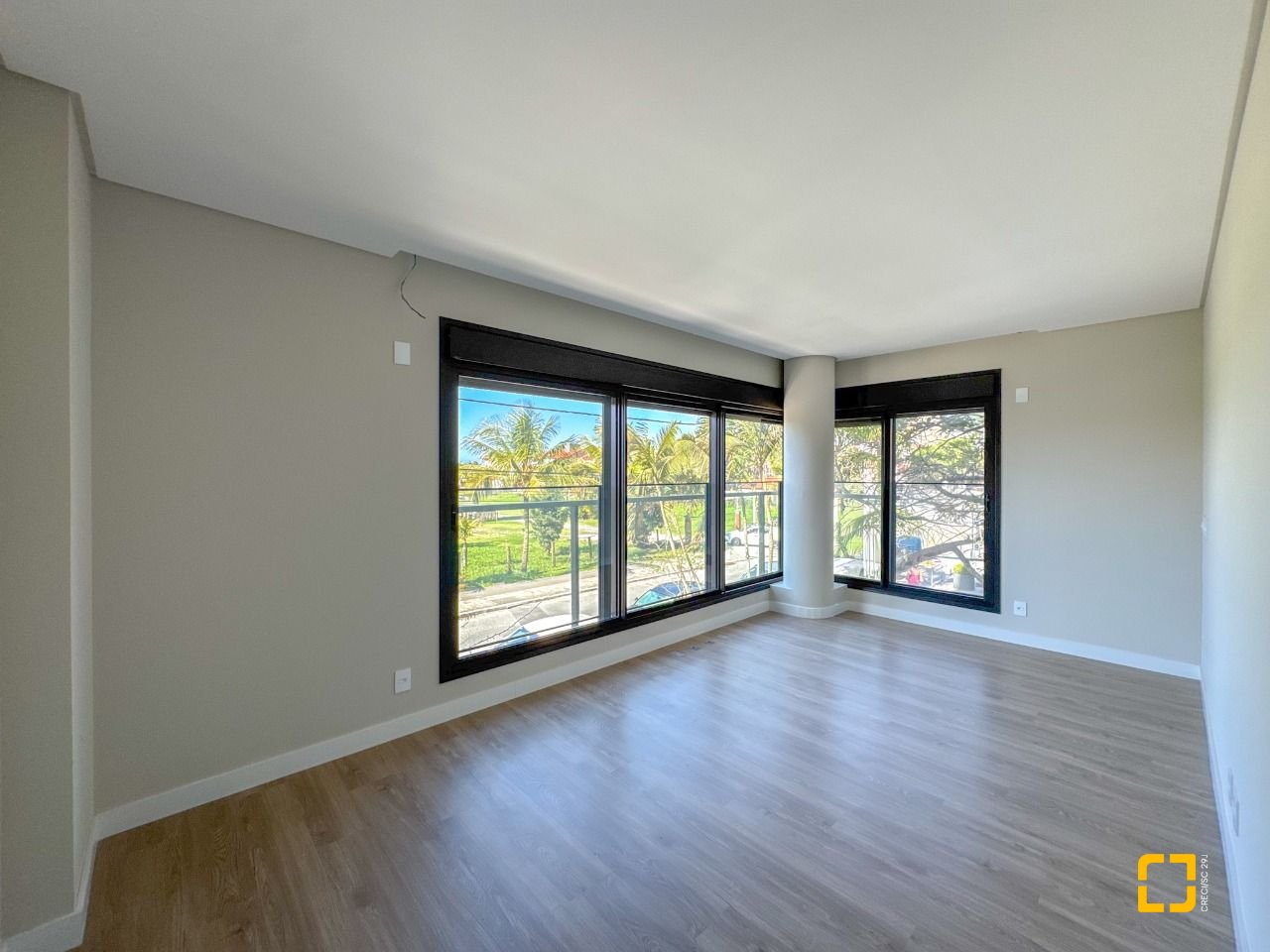 Apartamento com 148m², 6 quartos (sendo 3 suítes), 2 garagens, no bairro Jurerê em Florianópolis