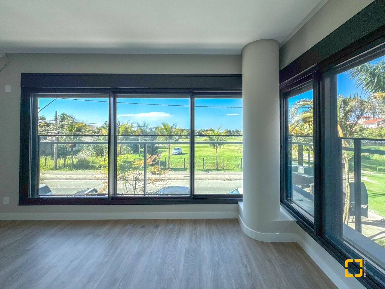 Apartamento com 148m², 6 quartos (sendo 3 suítes), 2 garagens, no bairro Jurerê em Florianópolis