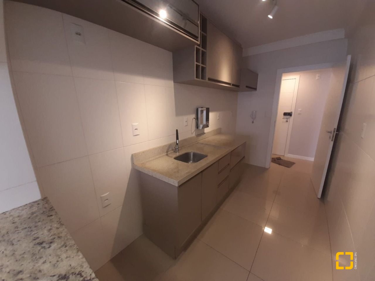 Apartamento com 105m², 2 quartos, 1 garagem, no bairro Barreiros em São José