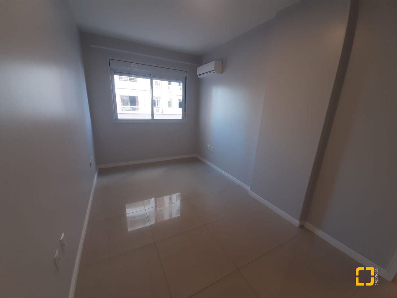 Apartamento com 105m², 2 quartos, 1 garagem, no bairro Barreiros em São José