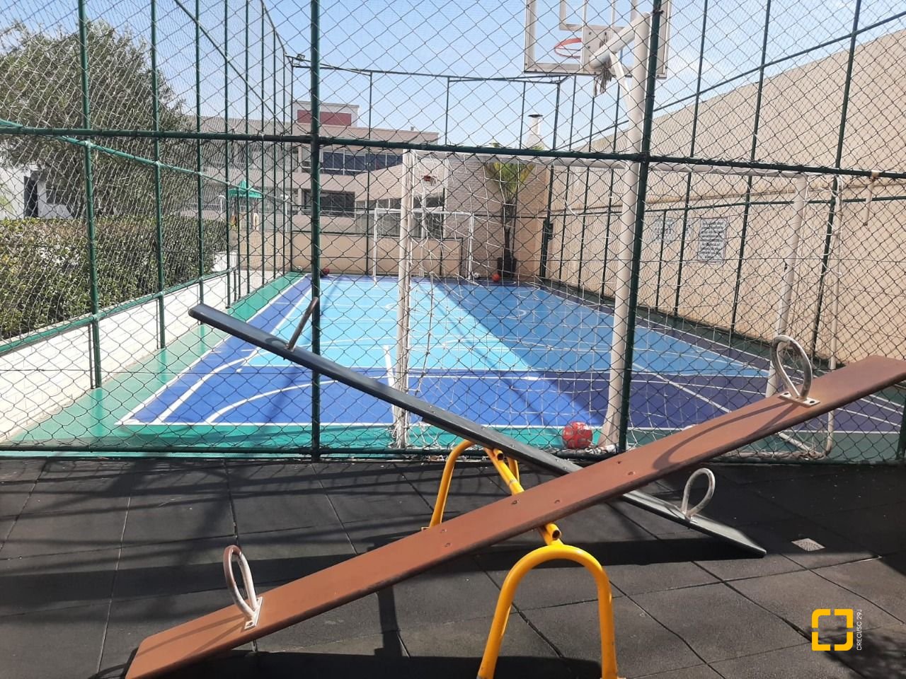 Apartamento com 105m², 2 quartos, 1 garagem, no bairro Barreiros em São José