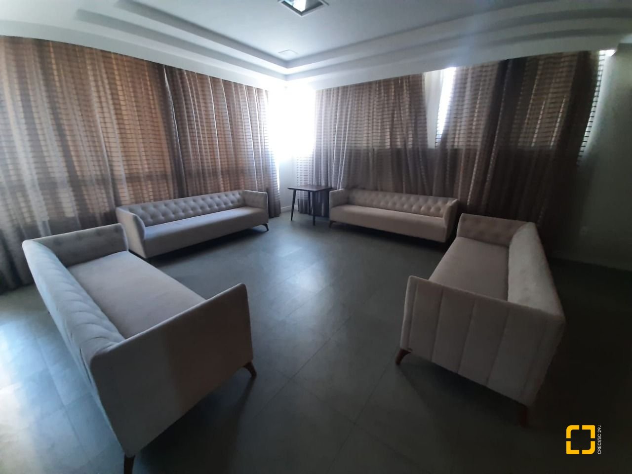 Apartamento com 105m², 2 quartos, 1 garagem, no bairro Barreiros em São José