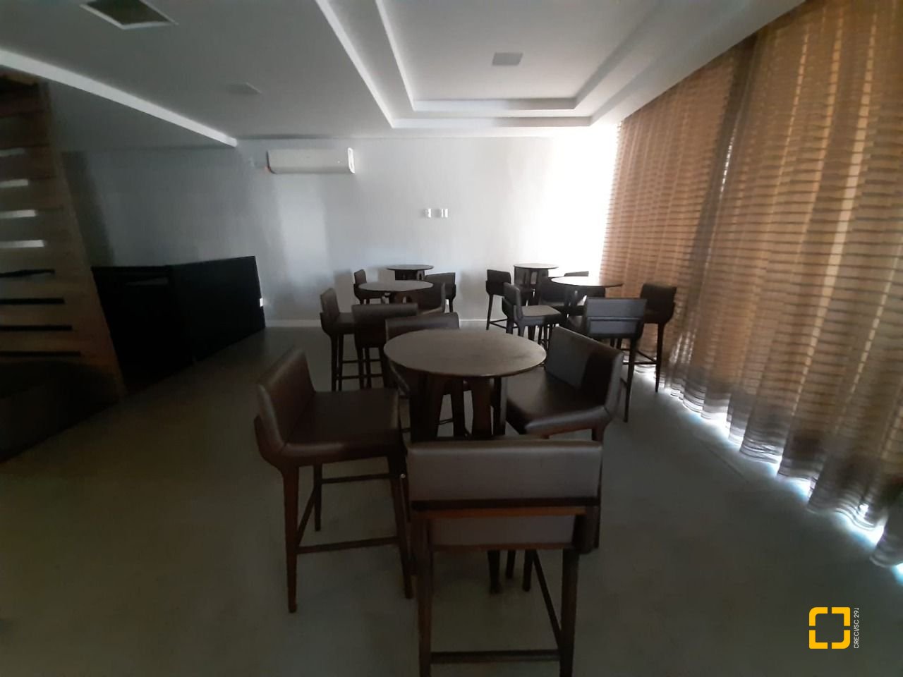 Apartamento com 105m², 2 quartos, 1 garagem, no bairro Barreiros em São José
