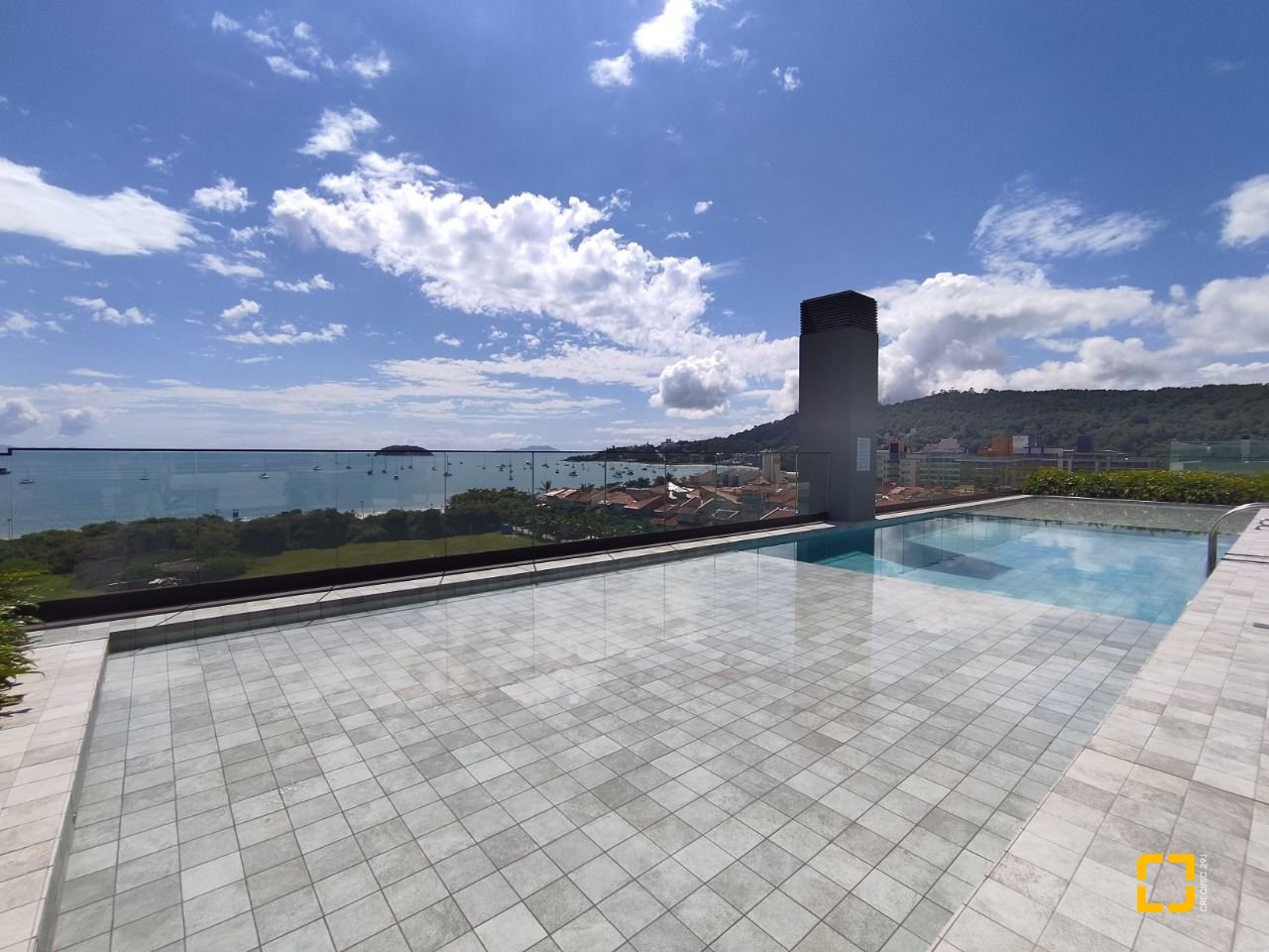 Apartamento com 148m², 6 quartos (sendo 3 suítes), 2 garagens, no bairro Jurerê em Florianópolis