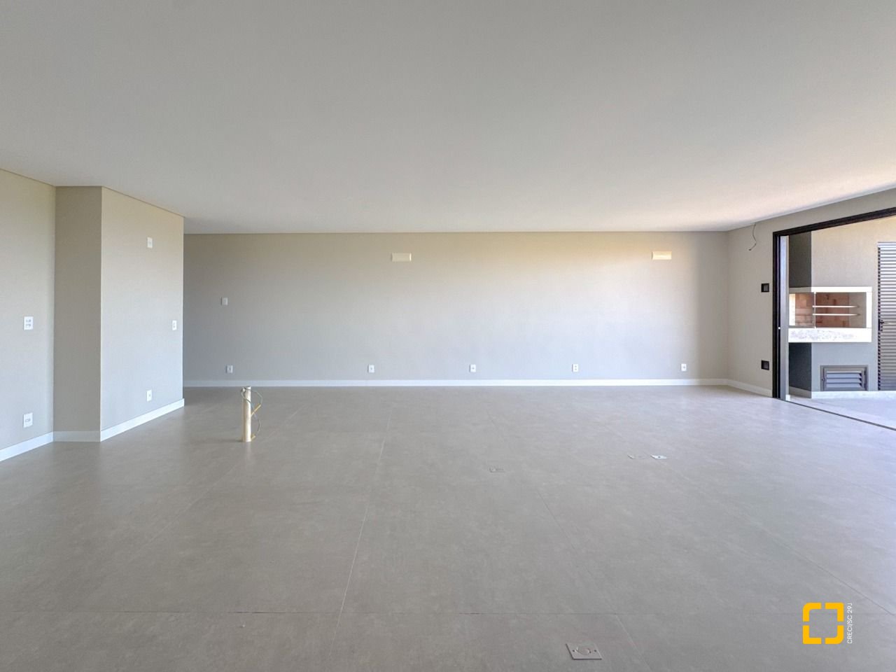 Apartamento com 148m², 6 quartos (sendo 3 suítes), 2 garagens, no bairro Jurerê em Florianópolis