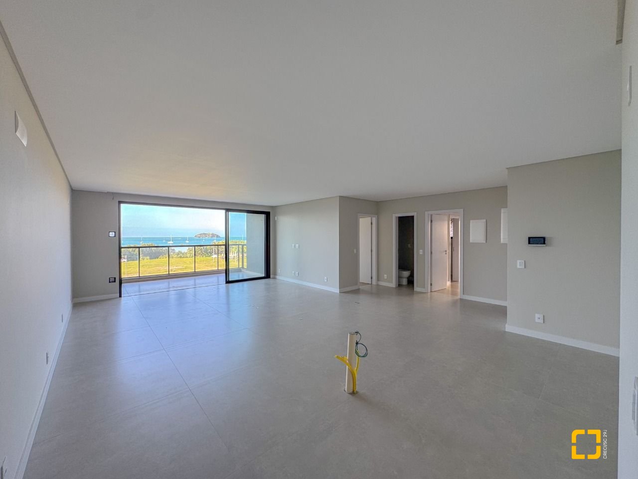 Apartamento com 148m², 6 quartos (sendo 3 suítes), 2 garagens, no bairro Jurerê em Florianópolis