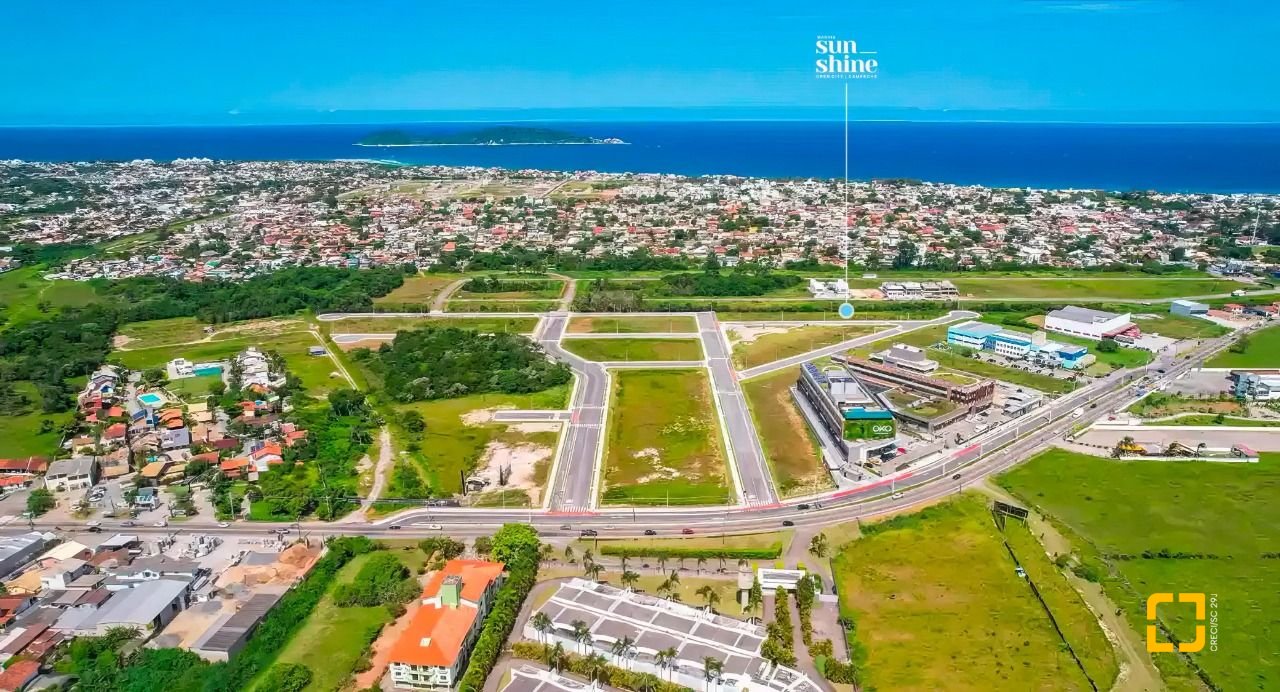 Casa com 196m², 4 quartos (sendo 1 suíte), 2 garagens, no bairro Campeche em Florianópolis
