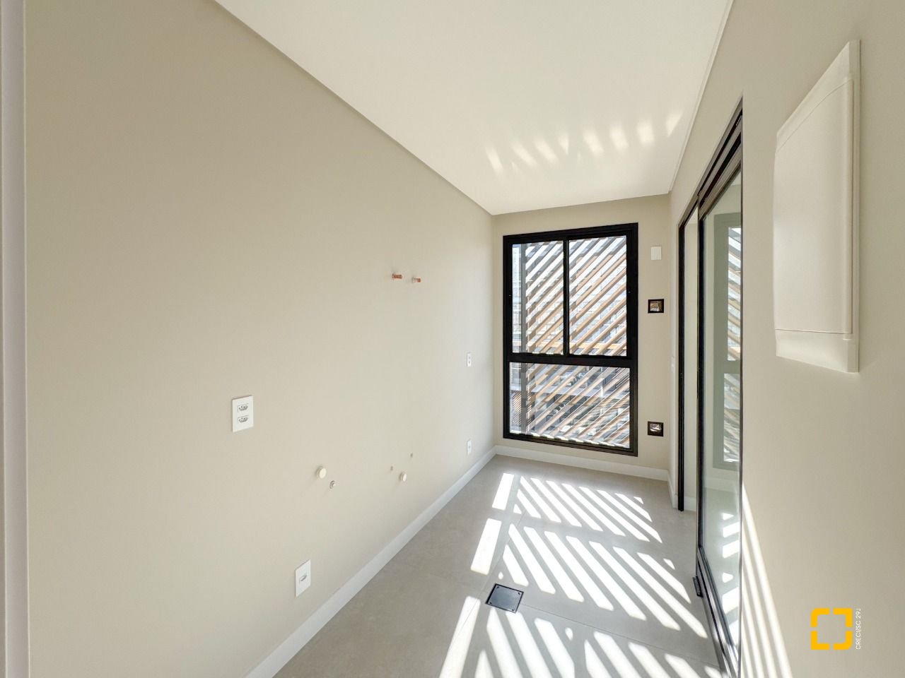 Apartamento com 236m², 6 quartos (sendo 3 suítes), 2 garagens, no bairro Jurerê em Florianópolis