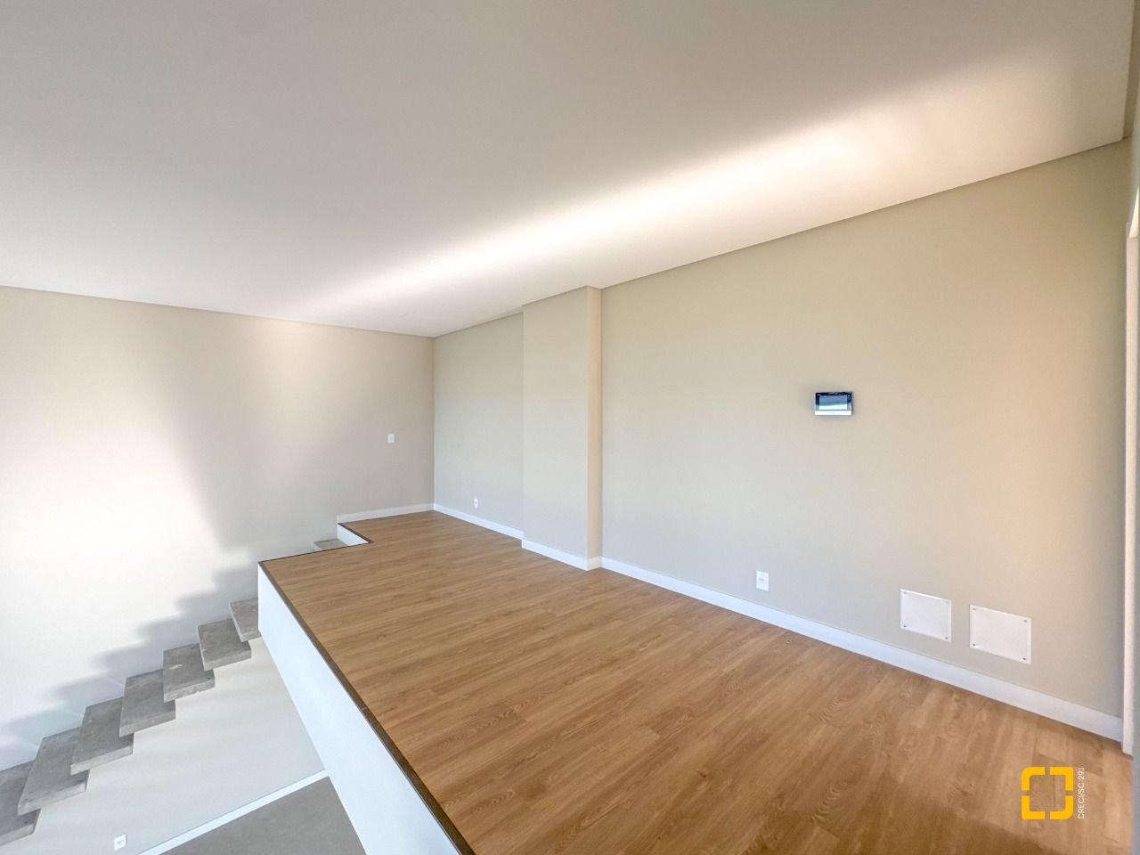 Apartamento com 236m², 6 quartos (sendo 3 suítes), 2 garagens, no bairro Jurerê em Florianópolis