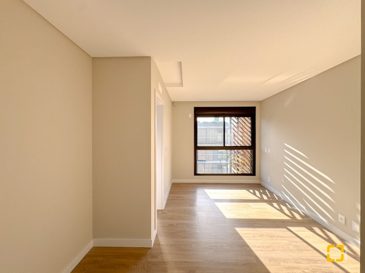 Apartamento com 236m², 6 quartos (sendo 3 suítes), 2 garagens, no bairro Jurerê em Florianópolis